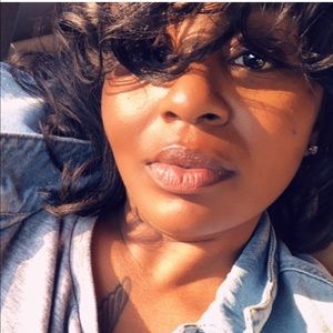 Meet your Posher, Samyah
